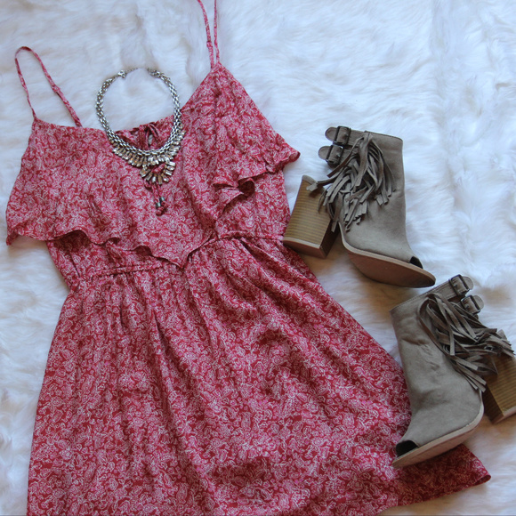 American Eagle Outfitters Dresses & Skirts - American Eagle flowy ruffle summer dress